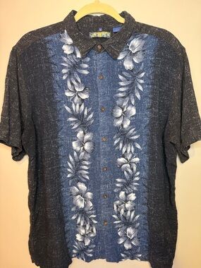 Calling Charlie Vibes Blue Floral Short-Sleeve Button-Down Shirt